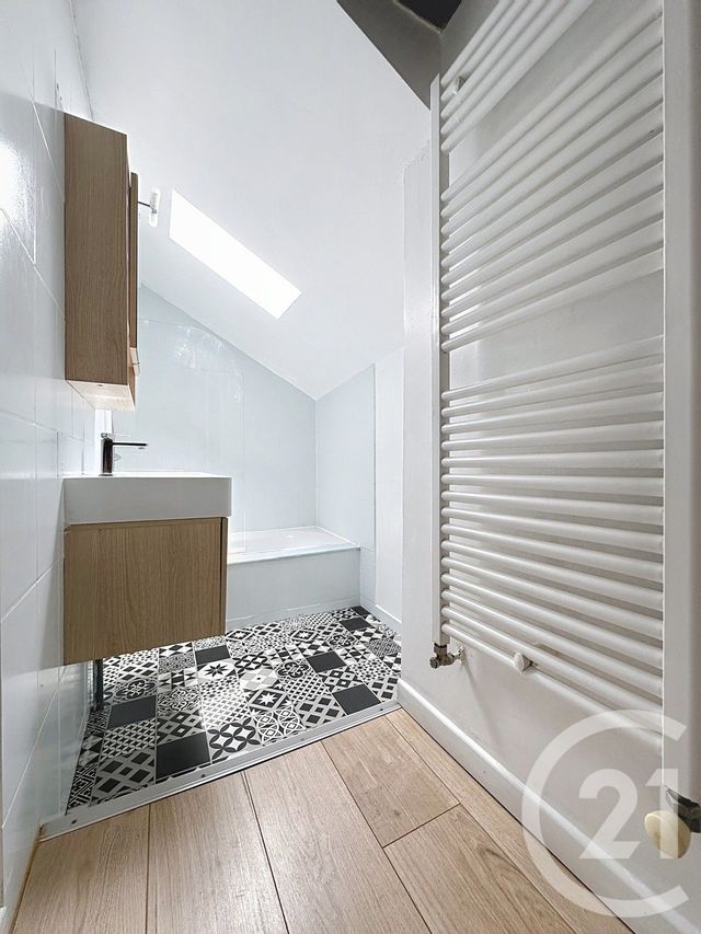 Appartement F3 bis à louer - 3 pièces - 65 m2 - Montbeliard - 25 - FRANCHE-COMTE