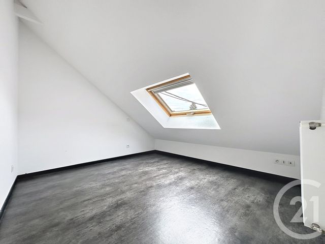 Appartement F3 à louer - 3 pièces - 70 m2 - Chatenois Les Forges - 90 - FRANCHE-COMTE