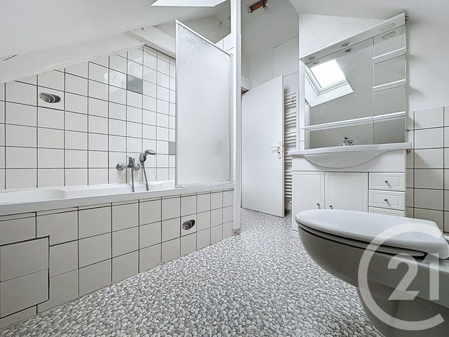 Appartement F3 à louer - 3 pièces - 70 m2 - Chatenois Les Forges - 90 - FRANCHE-COMTE