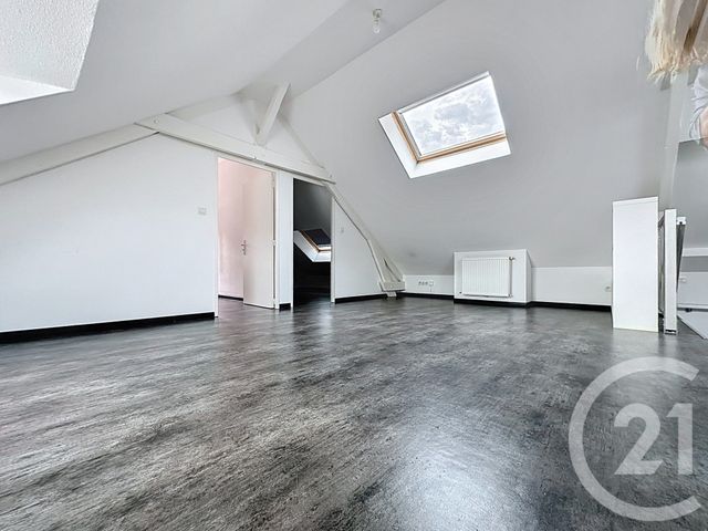 Appartement F3 à louer - 3 pièces - 70 m2 - Chatenois Les Forges - 90 - FRANCHE-COMTE