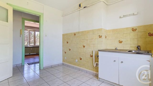Appartement F3 à vendre - 3 pièces - 63,08 m2 - Lure - 70 - FRANCHE-COMTE