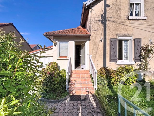 Maison &agrave; vendre - 4 pi&egrave;ces - 74 m2 - Valentigney - 25 - FRANCHE-COMTE