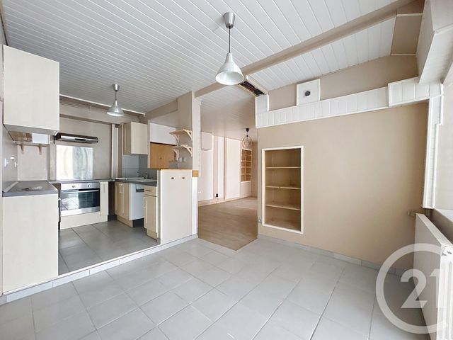 Appartement F4 à louer - 4 pièces - 91,30 m2 - Montbeliard - 25 - FRANCHE-COMTE