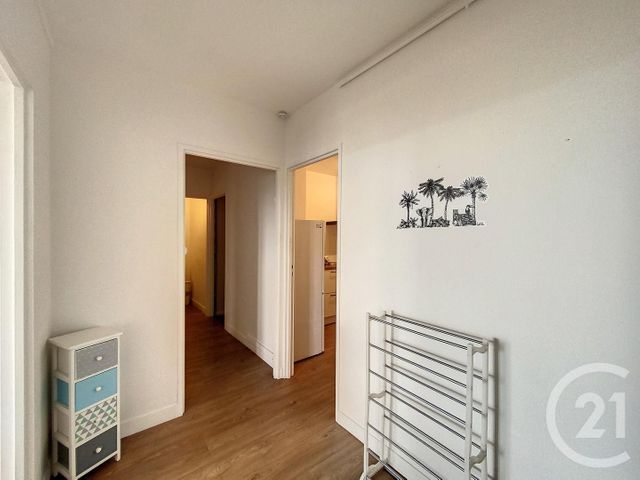 Appartement F4 &agrave; louer - 4 pi&egrave;ces - 88 m2 - Sochaux - 25 - FRANCHE-COMTE