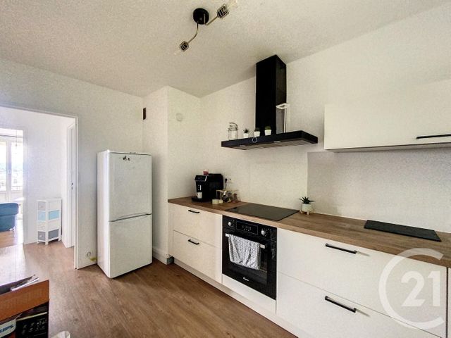 Appartement F4 &agrave; louer - 4 pi&egrave;ces - 88 m2 - Sochaux - 25 - FRANCHE-COMTE