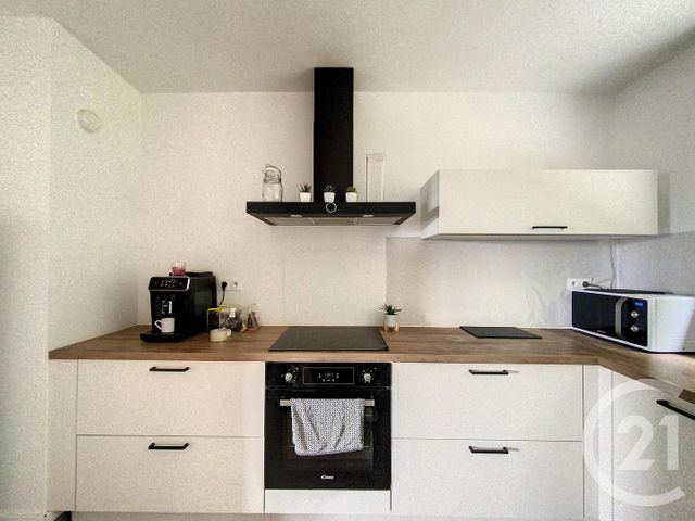 Appartement F4 &agrave; louer - 4 pi&egrave;ces - 88 m2 - Sochaux - 25 - FRANCHE-COMTE