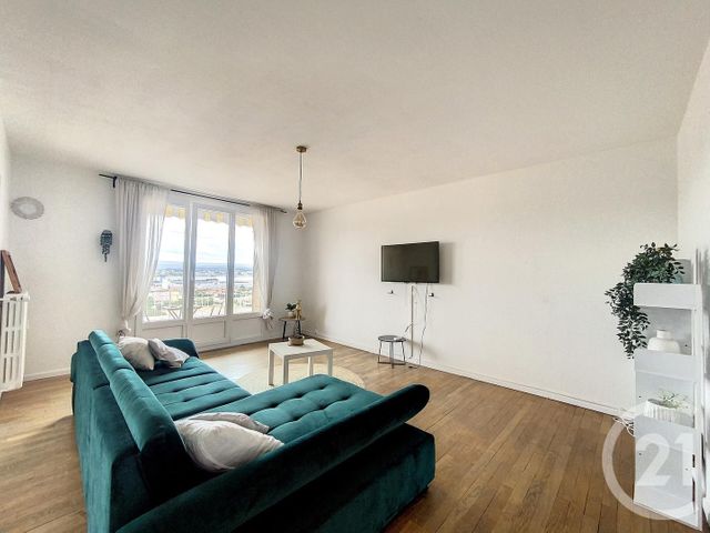 Appartement F4 &agrave; louer - 4 pi&egrave;ces - 88 m2 - Sochaux - 25 - FRANCHE-COMTE