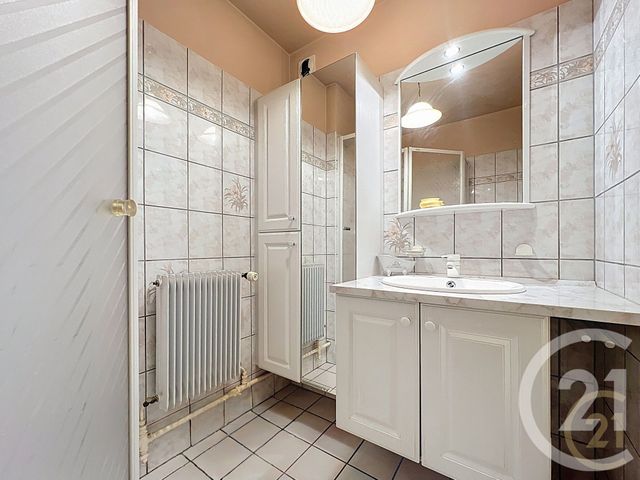 Appartement F4 &agrave; vendre - 4 pi&egrave;ces - 75,19 m2 - Sochaux - 25 - FRANCHE-COMTE