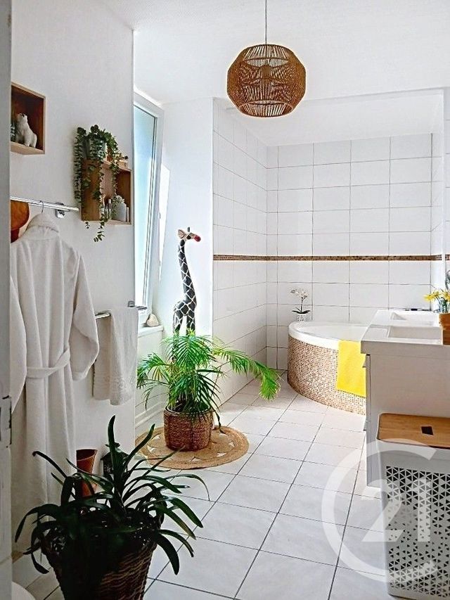 Appartement F5 &agrave; vendre - 4 pi&egrave;ces - 126 m2 - Valentigney - 25 - FRANCHE-COMTE