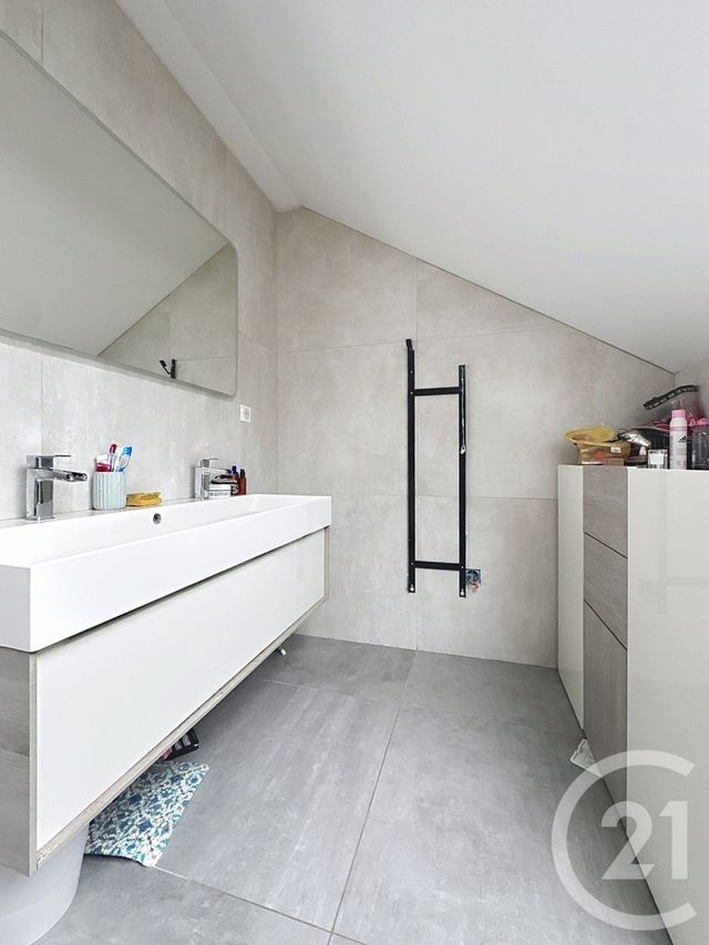 Appartement F4 à vendre - 4 pièces - 103 m2 - Montbeliard - 25 - FRANCHE-COMTE