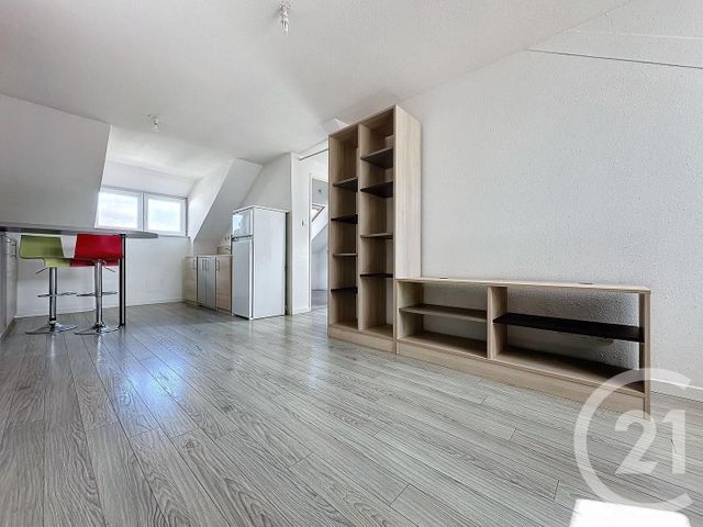 Appartement F2 &agrave; louer - 2 pi&egrave;ces - 35 m2 - Montbeliard - 25 - FRANCHE-COMTE