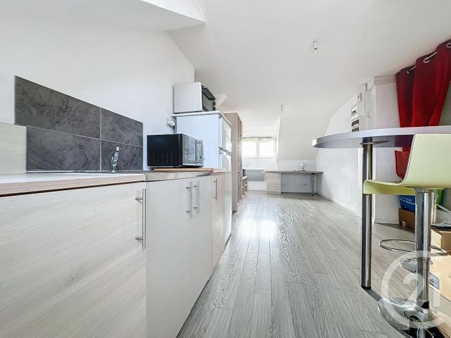 Appartement F2 &agrave; louer - 2 pi&egrave;ces - 35 m2 - Montbeliard - 25 - FRANCHE-COMTE