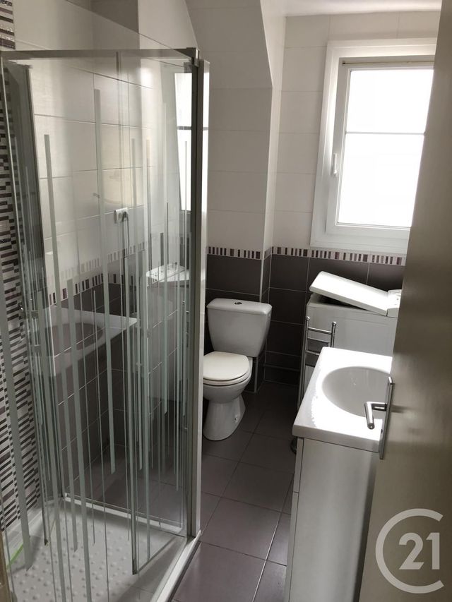 Appartement F3 &agrave; louer - 3 pi&egrave;ces - 53 m2 - Montbeliard - 25 - FRANCHE-COMTE