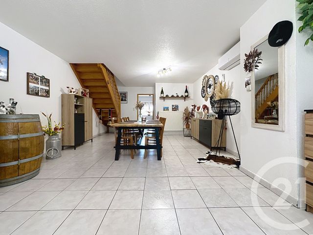 Appartement F4 à louer - 4 pièces - 90 m2 - Montenois - 25 - FRANCHE-COMTE