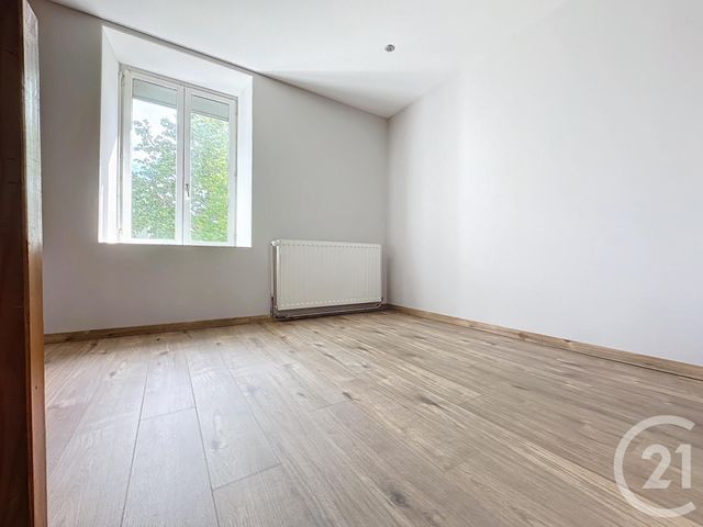 Appartement F5 à louer - 5 pièces - 92,50 m2 - Ste Suzanne - 25 - FRANCHE-COMTE