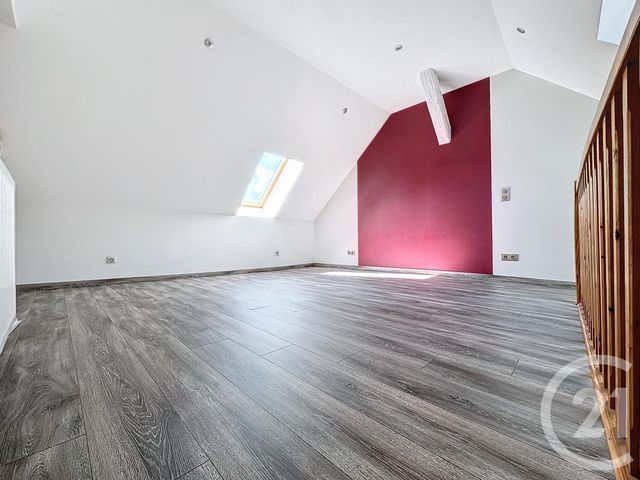 Appartement F5 à louer - 5 pièces - 92,50 m2 - Ste Suzanne - 25 - FRANCHE-COMTE