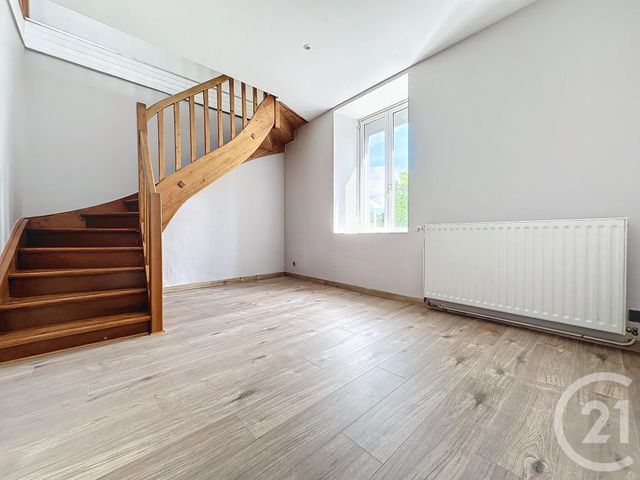 Appartement F5 à louer - 5 pièces - 92,50 m2 - Ste Suzanne - 25 - FRANCHE-COMTE