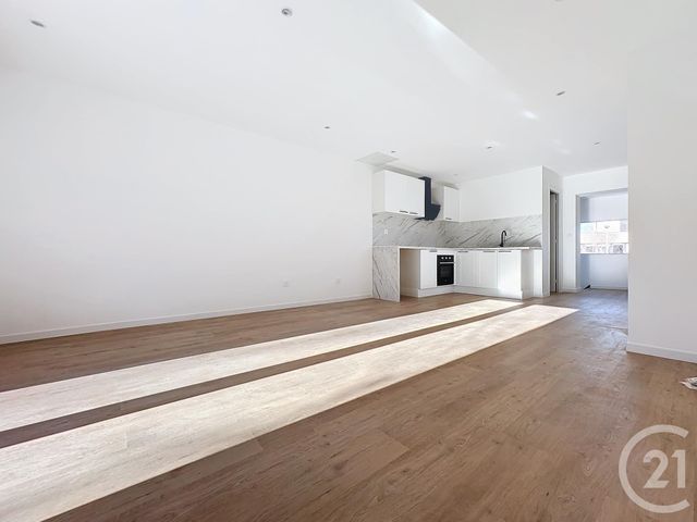 Appartement F3 &agrave; louer - 3 pi&egrave;ces - 75 m2 - Montbeliard - 25 - FRANCHE-COMTE