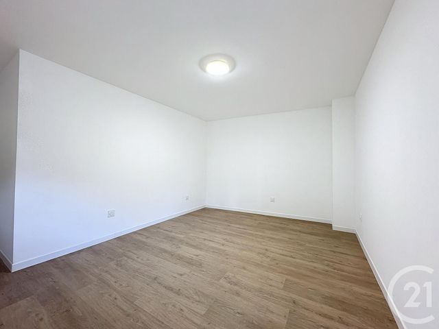 Appartement F3 &agrave; louer - 3 pi&egrave;ces - 75 m2 - Montbeliard - 25 - FRANCHE-COMTE