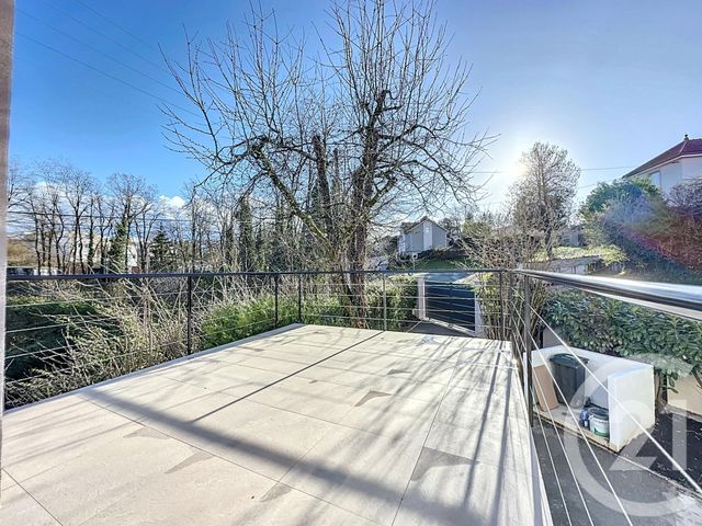 Appartement F3 &agrave; louer - 3 pi&egrave;ces - 75 m2 - Montbeliard - 25 - FRANCHE-COMTE