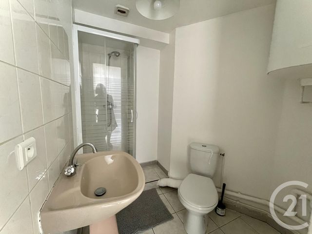 Appartement F2 &agrave; louer - 2 pi&egrave;ces - 40 m2 - Mandeure - 25 - FRANCHE-COMTE