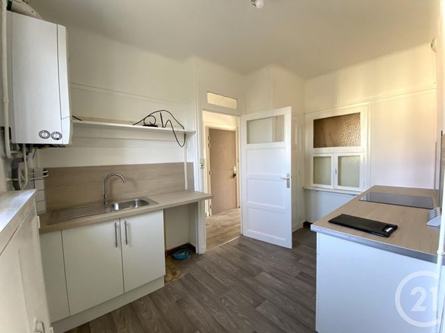 Appartement F4 &agrave; louer - 4 pi&egrave;ces - 77 m2 - Grand Charmont - 25 - FRANCHE-COMTE