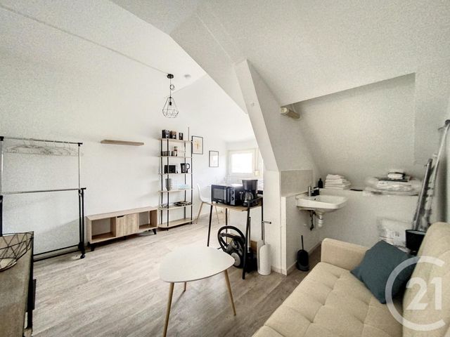 Appartement Chambre &agrave; louer - 1 pi&egrave;ce - 16 m2 - Sochaux - 25 - FRANCHE-COMTE