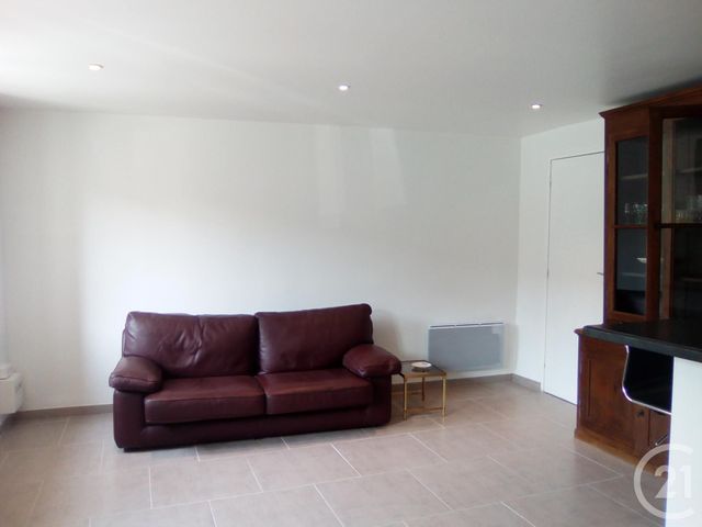 Appartement F2 &agrave; louer - 2 pi&egrave;ces - 40,16 m2 - Montbeliard - 25 - FRANCHE-COMTE