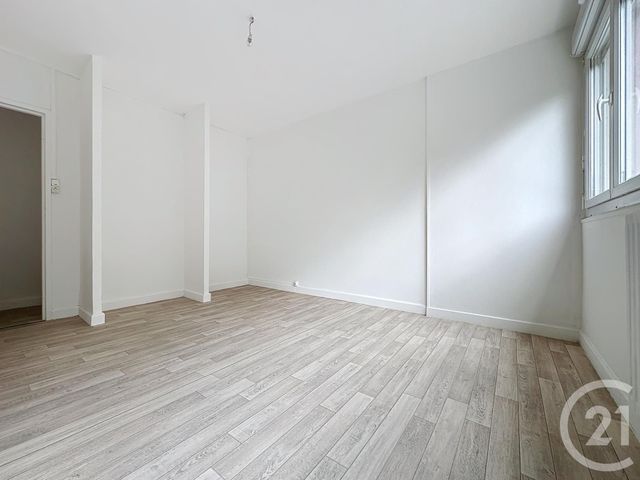 Appartement F5 à louer - 5 pièces - 79 m2 - Montbeliard - 25 - FRANCHE-COMTE