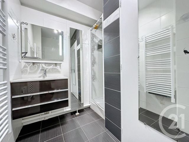 Appartement F4 &agrave; louer - 4 pi&egrave;ces - 82 m2 - Audincourt - 25 - FRANCHE-COMTE