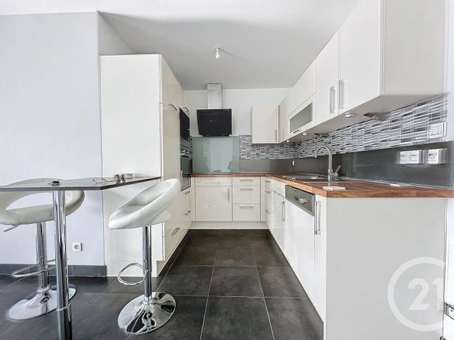 Appartement F4 &agrave; louer - 4 pi&egrave;ces - 82 m2 - Audincourt - 25 - FRANCHE-COMTE