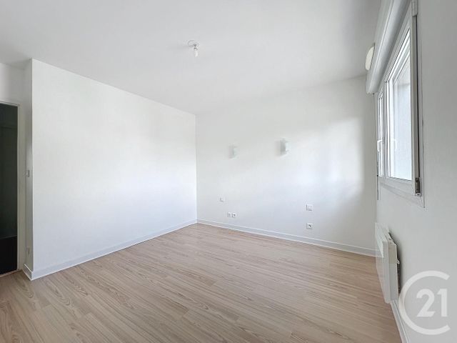 Appartement F4 &agrave; louer - 4 pi&egrave;ces - 82 m2 - Audincourt - 25 - FRANCHE-COMTE