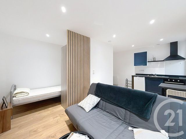 Appartement F1 &agrave; louer - 1 pi&egrave;ce - 20 m2 - Montbeliard - 25 - FRANCHE-COMTE