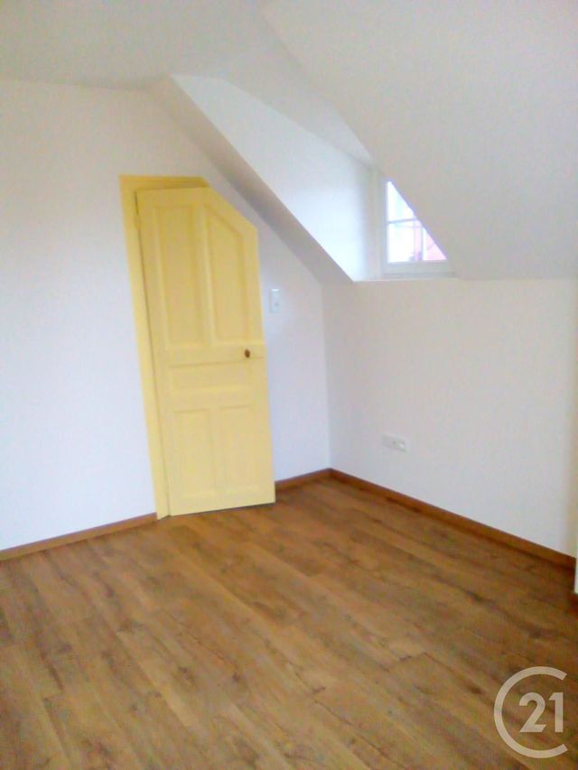 Maison &agrave; louer - 3 pi&egrave;ces - 60 m2 - Fesches Le Chatel - 25 - FRANCHE-COMTE