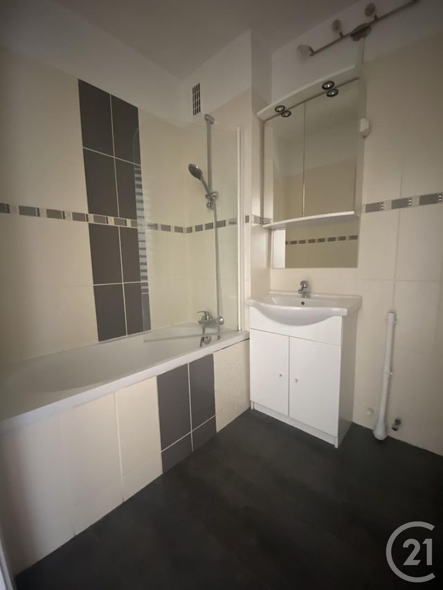 Appartement F2 &agrave; louer - 2 pi&egrave;ces - 52 m2 - Montbeliard - 25 - FRANCHE-COMTE