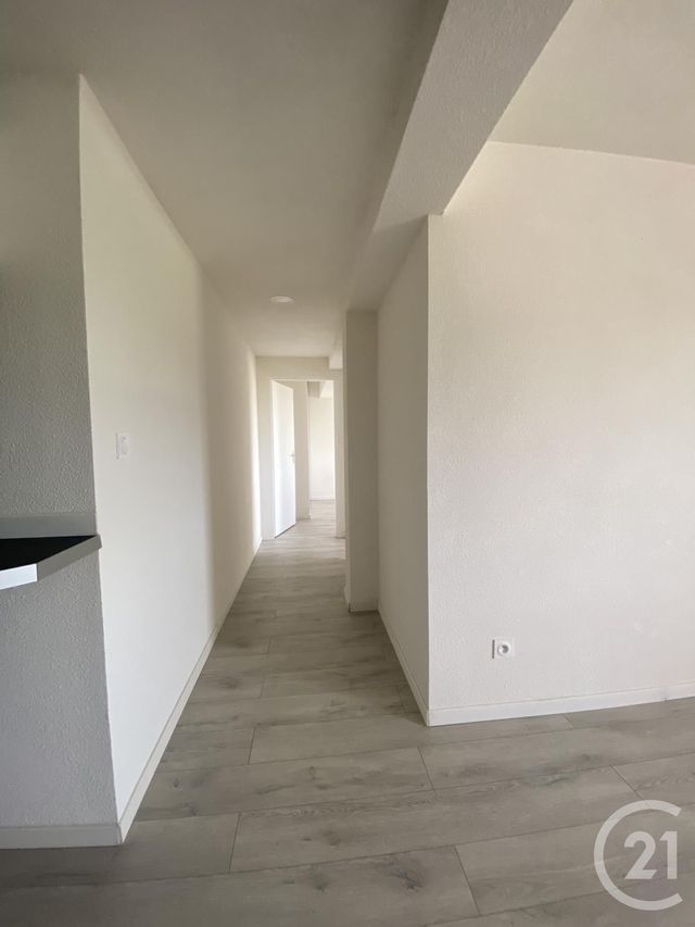 Appartement F3 &agrave; louer - 3 pi&egrave;ces - 60 m2 - Montbeliard - 25 - FRANCHE-COMTE