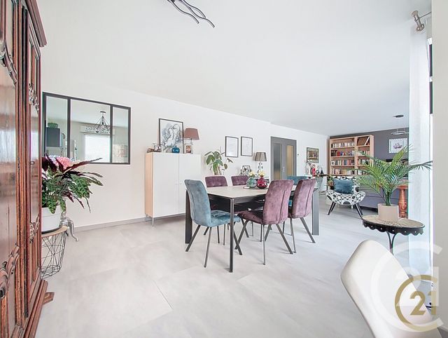 Appartement F6 &agrave; vendre - 6 pi&egrave;ces - 119,06 m2 - Montbeliard - 25 - FRANCHE-COMTE