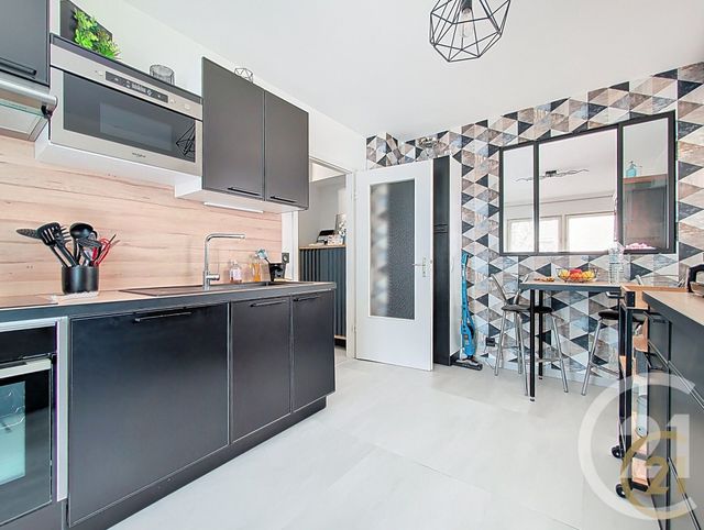 Appartement F6 &agrave; vendre - 6 pi&egrave;ces - 119,06 m2 - Montbeliard - 25 - FRANCHE-COMTE