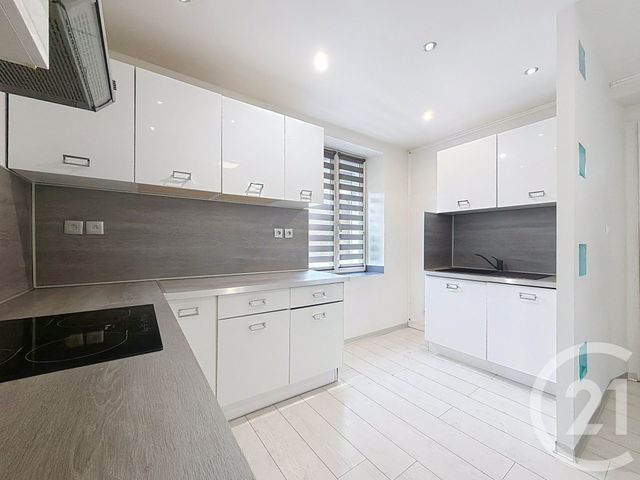 Appartement F4 &agrave; louer - 4 pi&egrave;ces - 77,30 m2 - Exincourt - 25 - FRANCHE-COMTE
