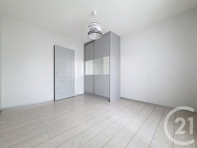 Appartement F4 &agrave; louer - 4 pi&egrave;ces - 77,30 m2 - Exincourt - 25 - FRANCHE-COMTE