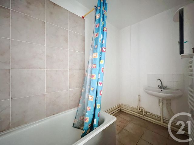 Appartement F2 &agrave; louer - 2 pi&egrave;ces - 45 m2 - Montbeliard - 25 - FRANCHE-COMTE