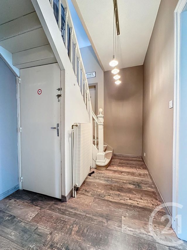 Maison &agrave; louer - 5 pi&egrave;ces - 130 m2 - Valdoie - 90 - FRANCHE-COMTE