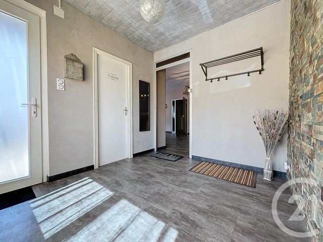 Maison &agrave; louer - 5 pi&egrave;ces - 130 m2 - Valdoie - 90 - FRANCHE-COMTE