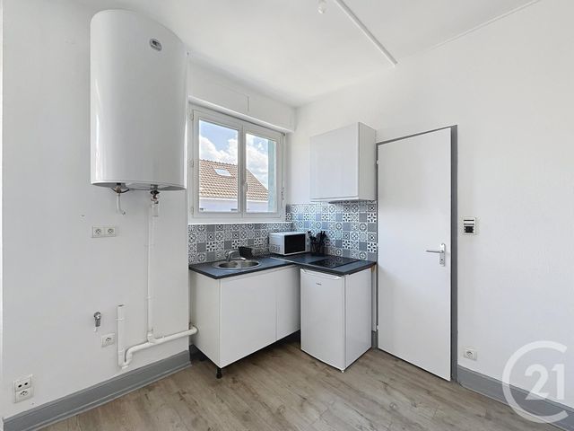 Appartement Studio &agrave; louer - 1 pi&egrave;ce - 24 m2 - Sochaux - 25 - FRANCHE-COMTE