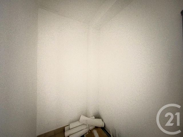 Appartement F3 &agrave; louer - 3 pi&egrave;ces - 54 m2 - Montbeliard - 25 - FRANCHE-COMTE