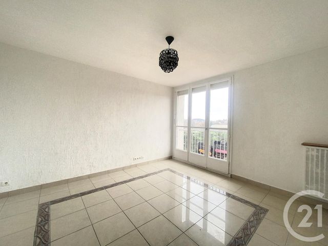 Appartement F3 &agrave; louer - 3 pi&egrave;ces - 54 m2 - Montbeliard - 25 - FRANCHE-COMTE