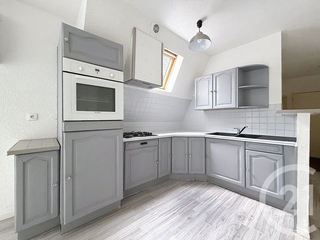 Appartement F3 &agrave; louer - 3 pi&egrave;ces - 80 m2 - Seloncourt - 25 - FRANCHE-COMTE