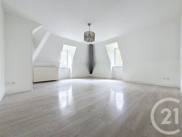 Appartement F3 &agrave; louer - 3 pi&egrave;ces - 80 m2 - Seloncourt - 25 - FRANCHE-COMTE