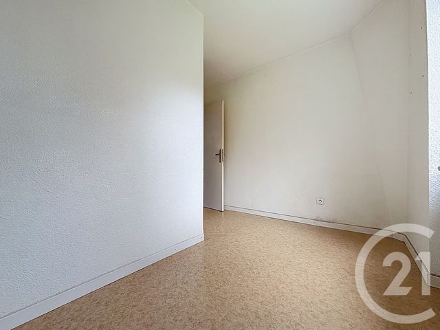 Appartement F3 &agrave; louer - 3 pi&egrave;ces - 80 m2 - Seloncourt - 25 - FRANCHE-COMTE
