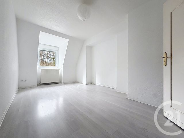 Appartement F3 &agrave; louer - 3 pi&egrave;ces - 80 m2 - Seloncourt - 25 - FRANCHE-COMTE